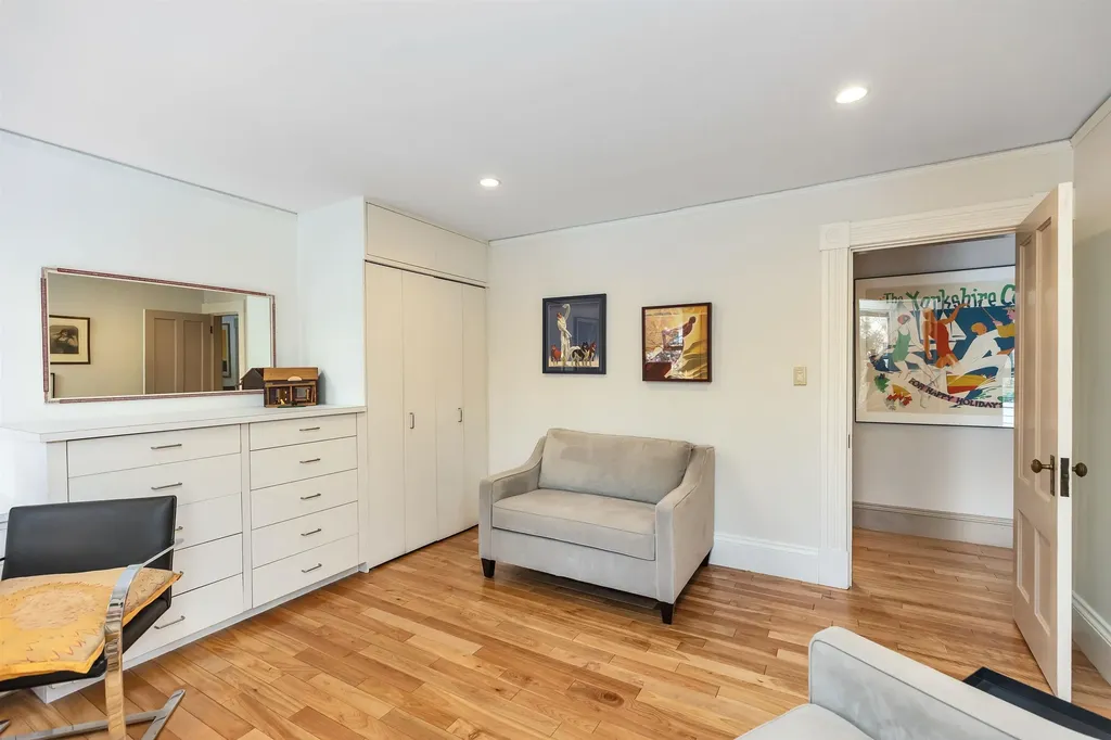 2195 Elm Street Manchester NH 03104