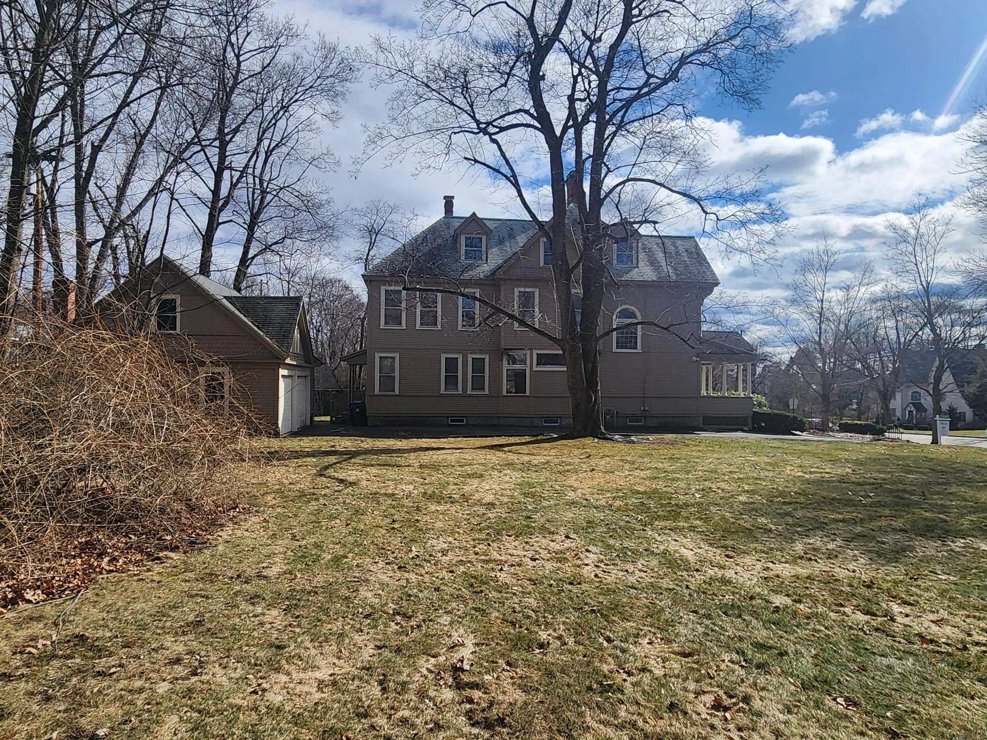 2195 Elm Street Manchester NH 03104