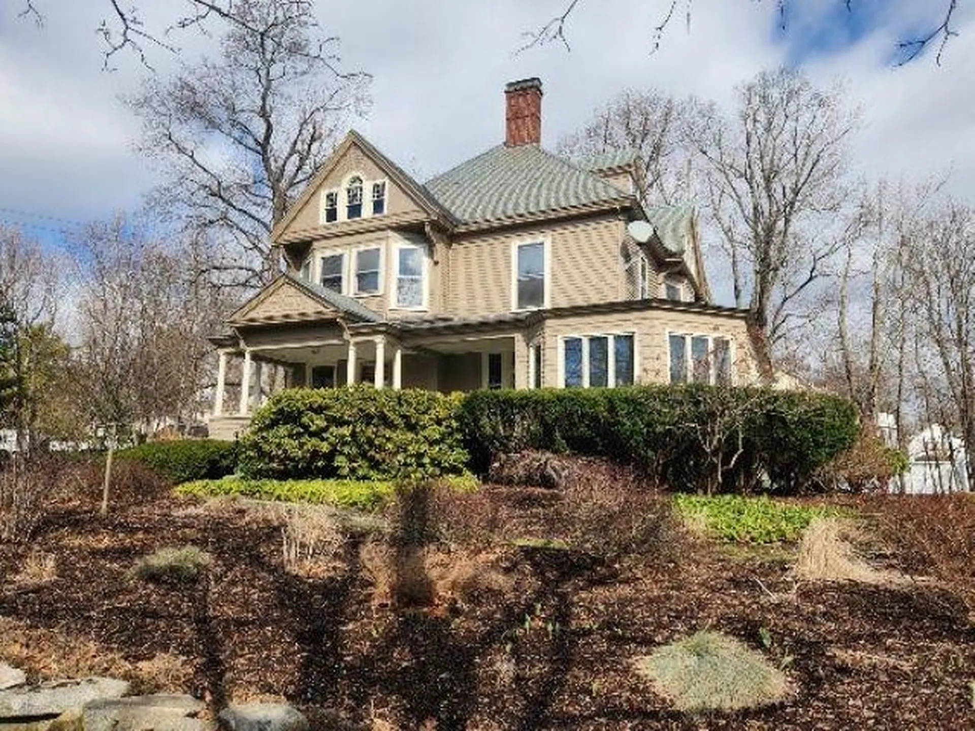 2195 Elm Street Manchester NH 03104