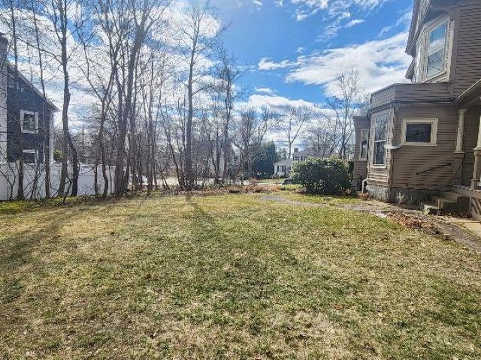 2195 Elm Street Manchester NH 03104