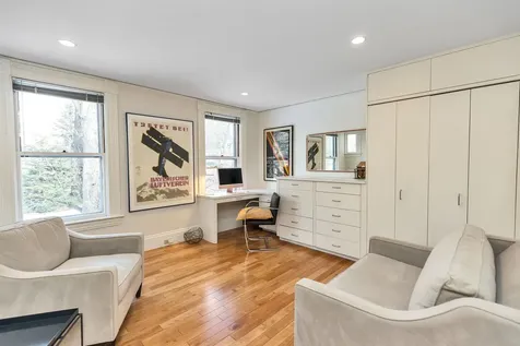 2195 Elm Street Manchester NH 03104