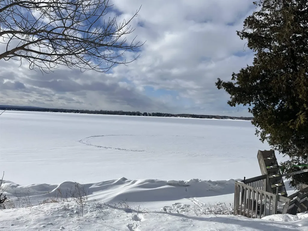 8a Sunset View Lane Isle La Motte VT 05463