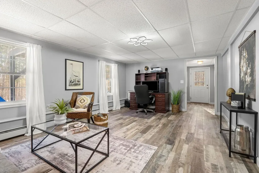 9b Kasher Drive Kingston NH 03848