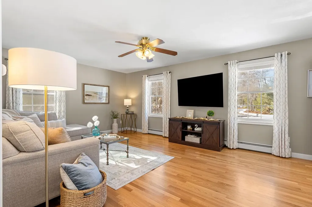 9b Kasher Drive Kingston NH 03848