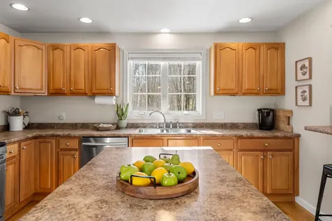 9b Kasher Drive Kingston NH 03848