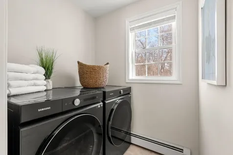 9b Kasher Drive Kingston NH 03848