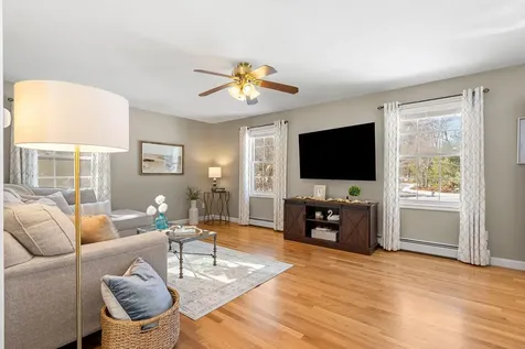 9b Kasher Drive Kingston NH 03848