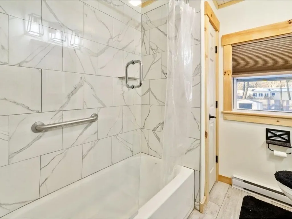 21 Richard Terrace South Burlington VT 05403