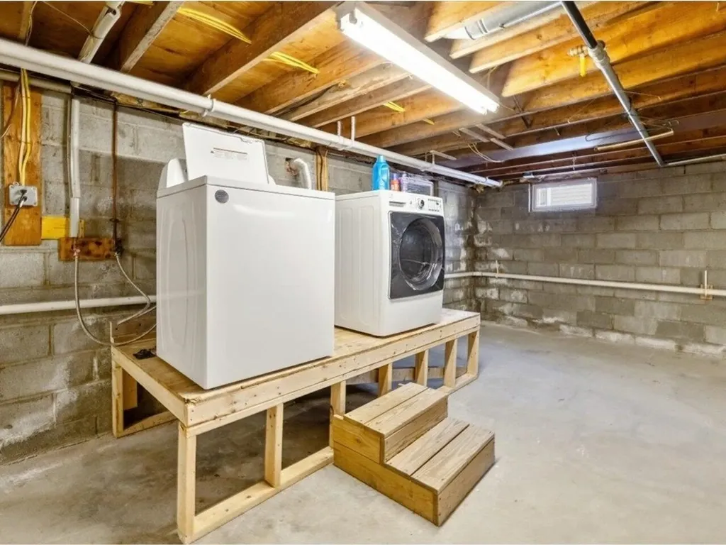 21 Richard Terrace South Burlington VT 05403