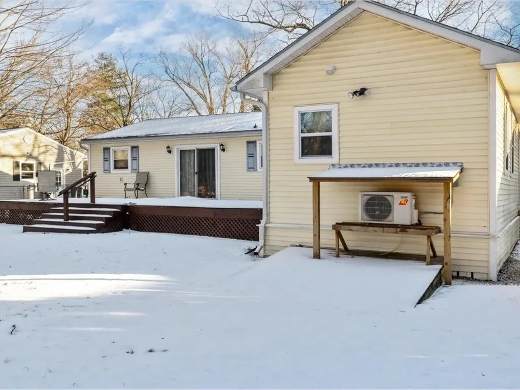 21 Richard Terrace South Burlington VT 05403