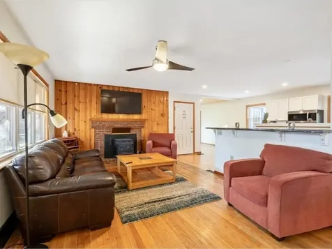 21 Richard Terrace South Burlington VT 05403