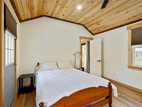 21 Richard Terrace South Burlington VT 05403