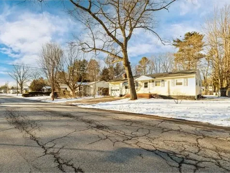 21 Richard Terrace South Burlington VT 05403