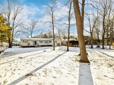 21 Richard Terrace South Burlington VT 05403