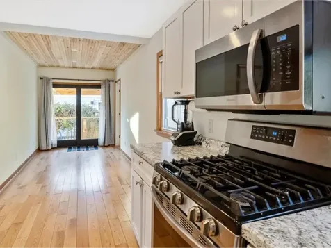 21 Richard Terrace South Burlington VT 05403