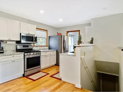 21 Richard Terrace South Burlington VT 05403