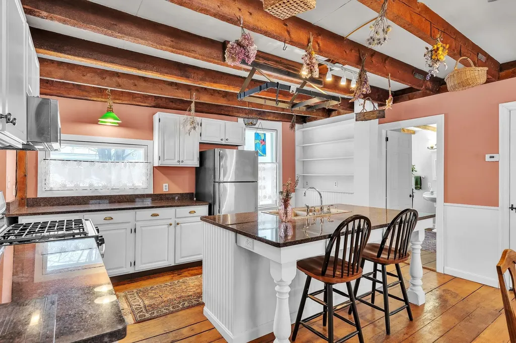 2 Church Street Middlesex VT 05602