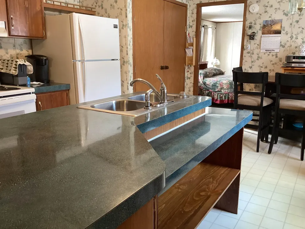 20 Woodland Park Troy NH 03465