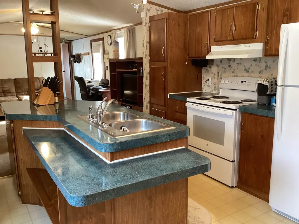 20 Woodland Park Troy NH 03465