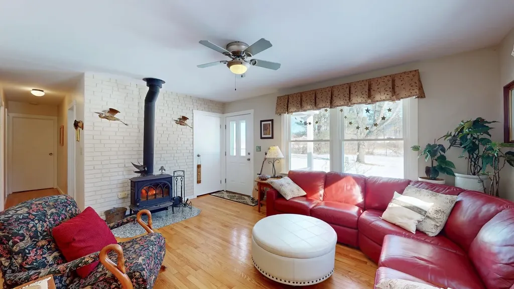 1282 Painter Road Middlebury VT 05753