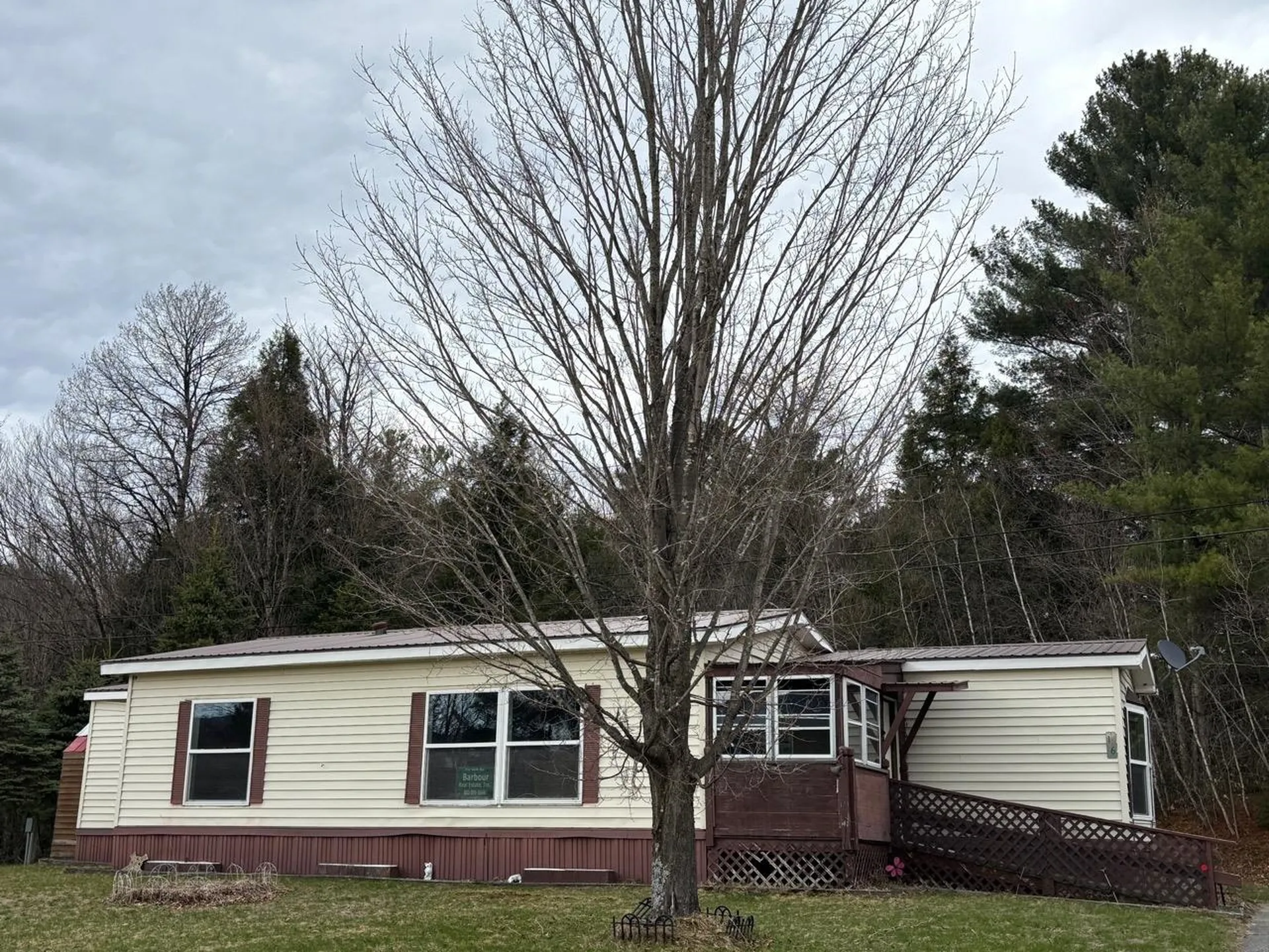 16 Oakwood Drive Hyde Park VT 05655