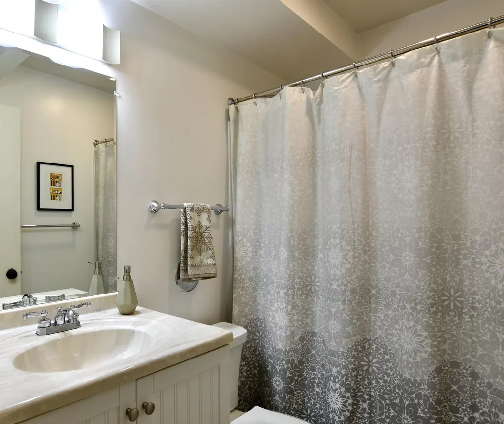 313 Brook Hollow Hanover NH 03755