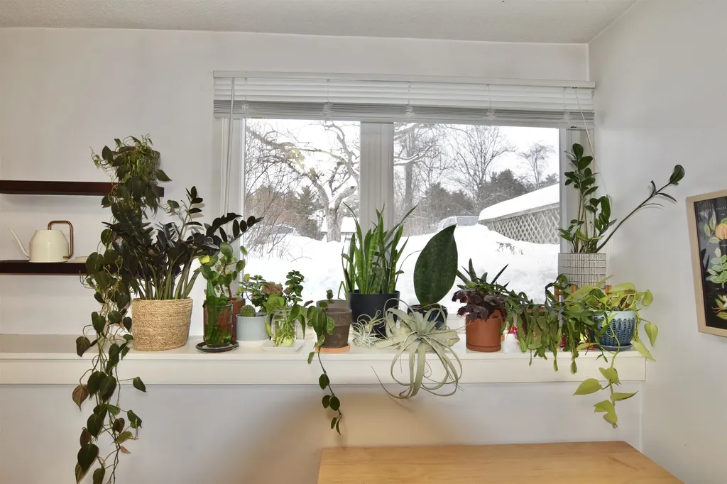 313 Brook Hollow Hanover NH 03755