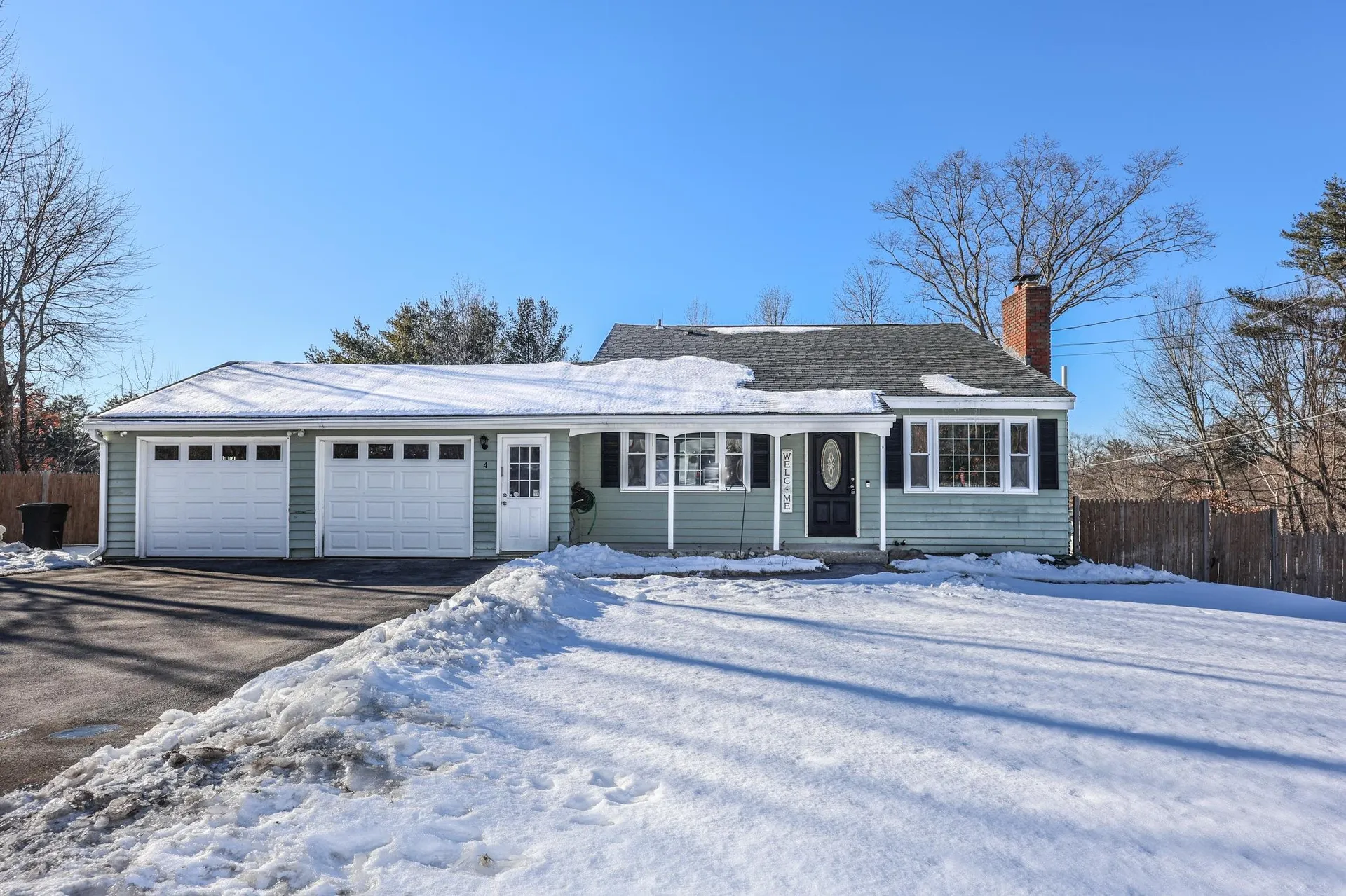 4 Elaine Avenue Derry NH 03038