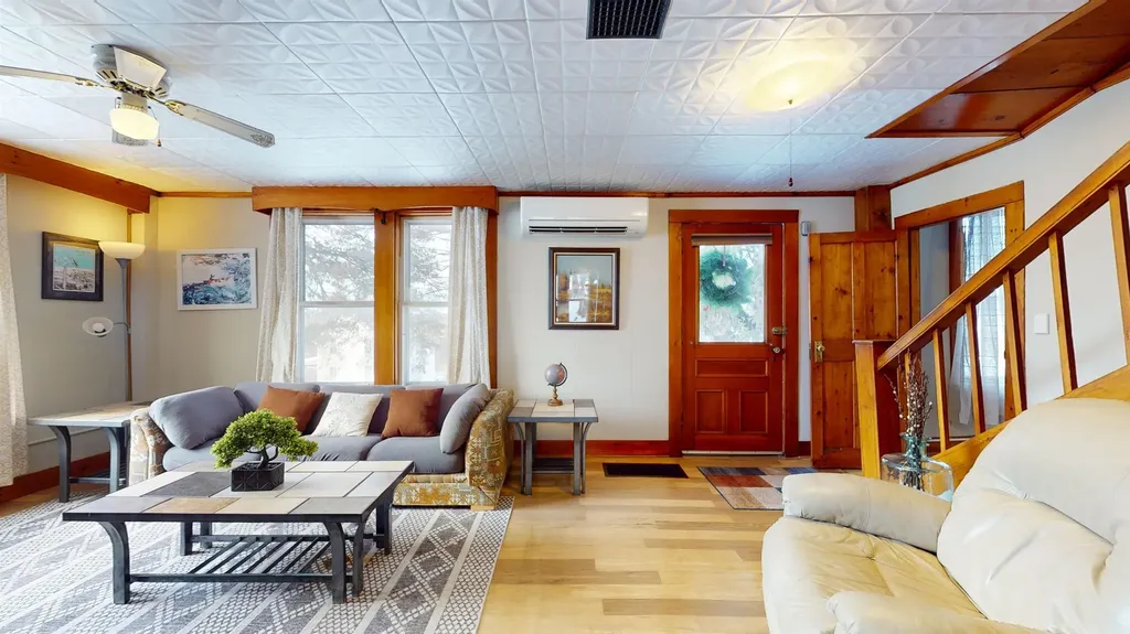 73 N Pleasant Street Middlebury VT 05753