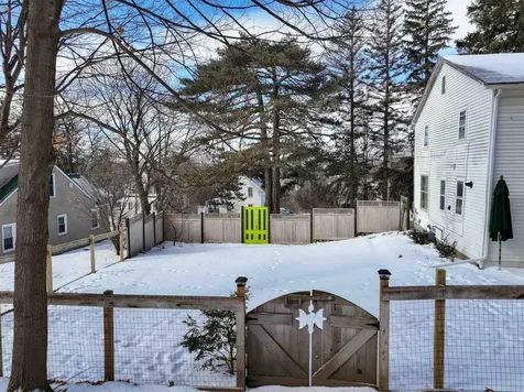 73 N Pleasant Street Middlebury VT 05753