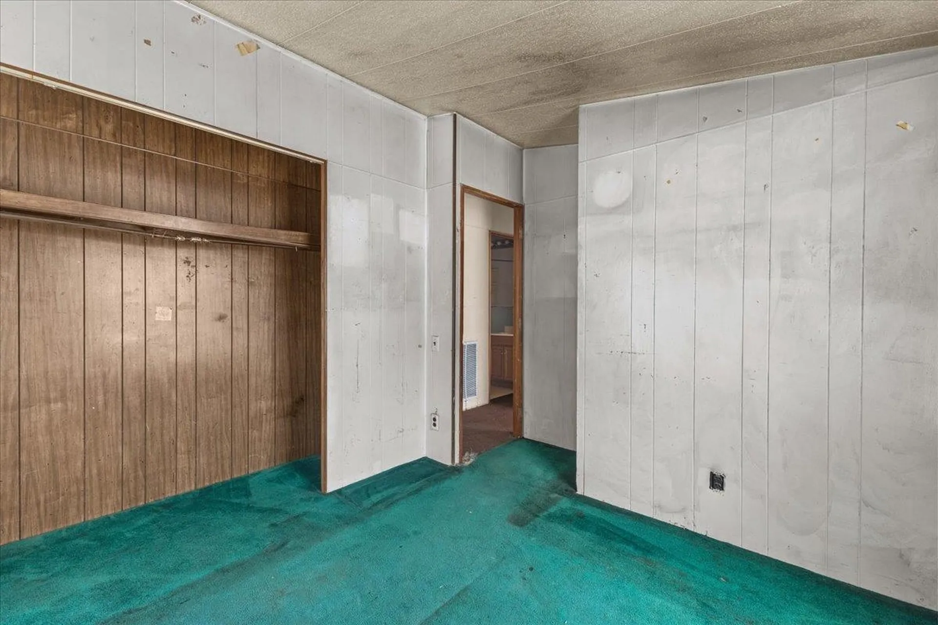 192 Hickok Street Winooski VT 05404