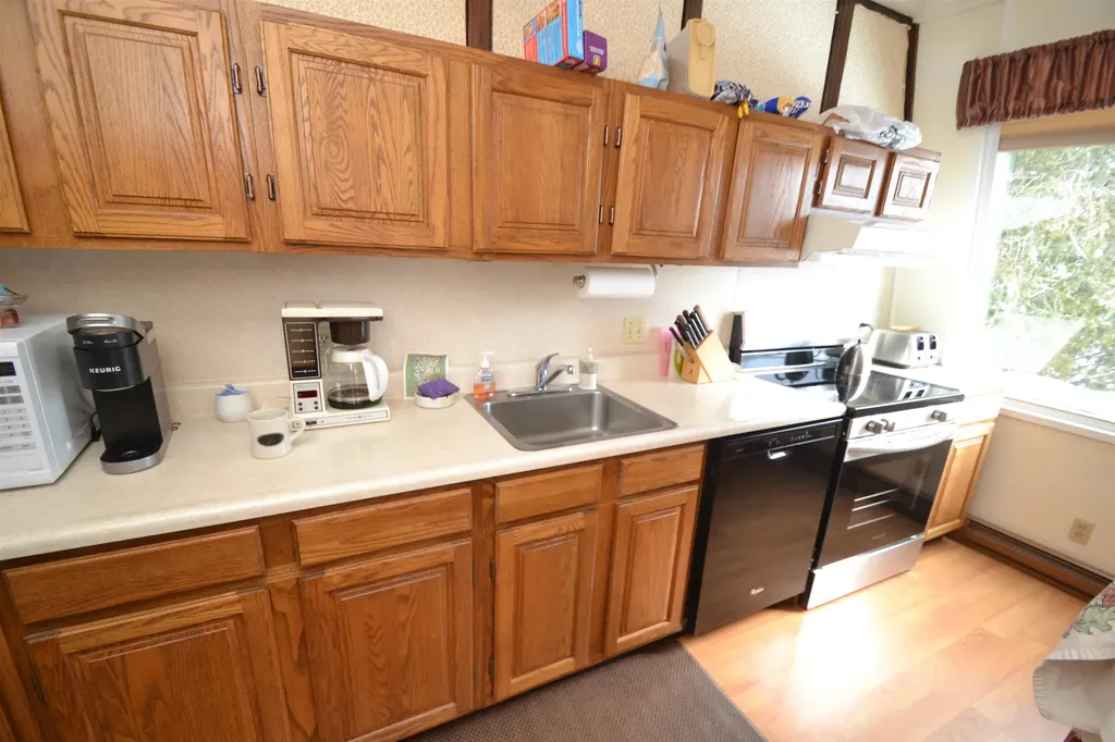 67 Upper Village Road Warren VT 05674