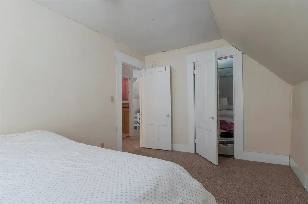 2 Pond Street Ludlow VT 05149