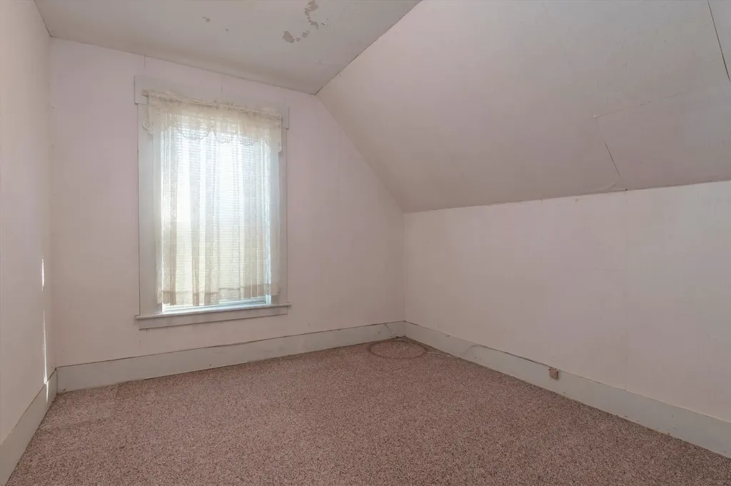 2 Pond Street Ludlow VT 05149