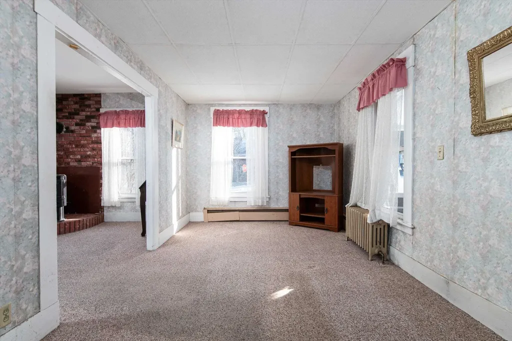 2 Pond Street Ludlow VT 05149