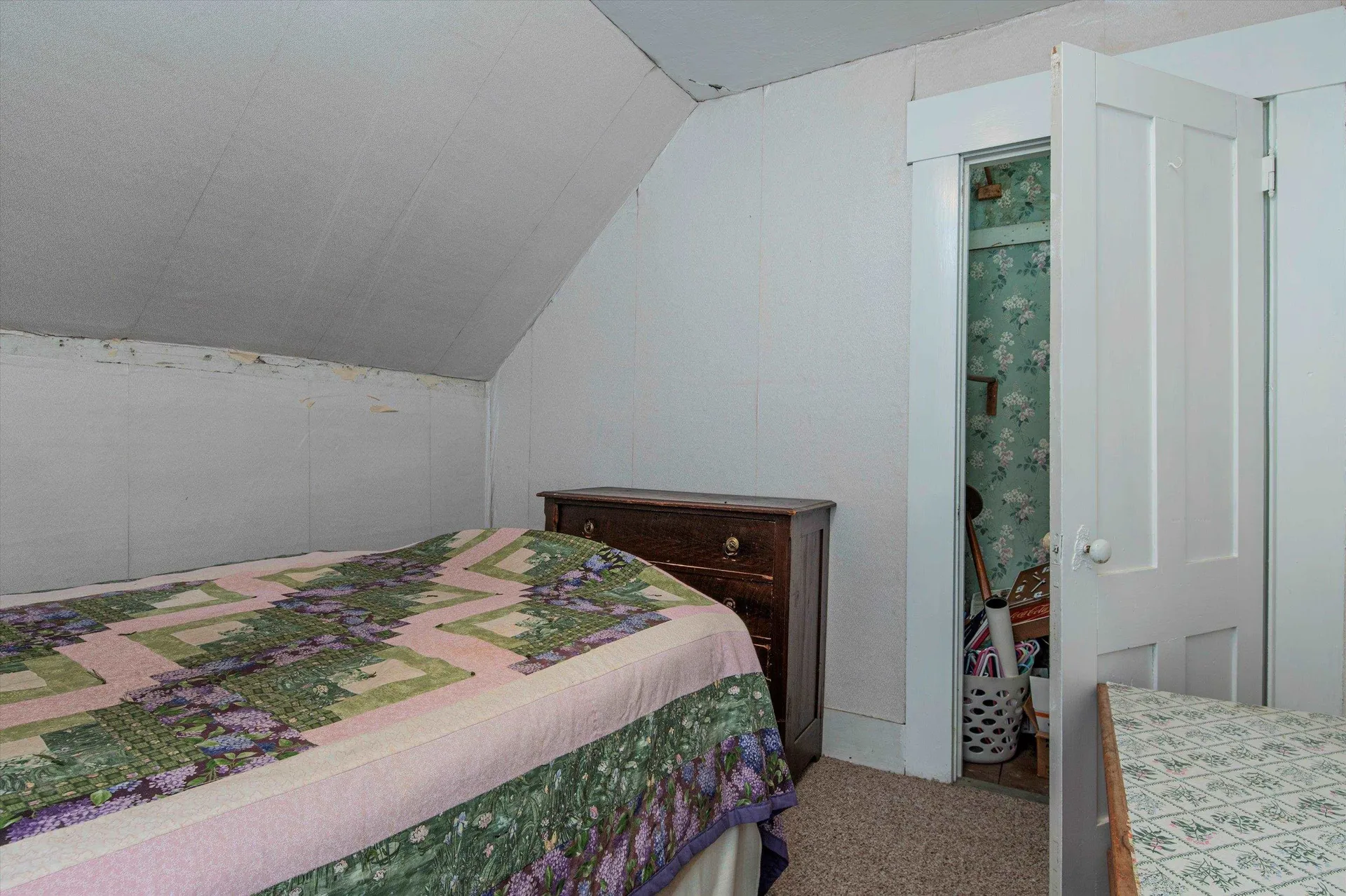 2 Pond Street Ludlow VT 05149