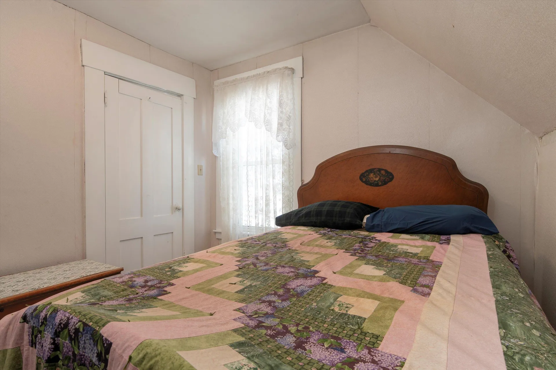 2 Pond Street Ludlow VT 05149