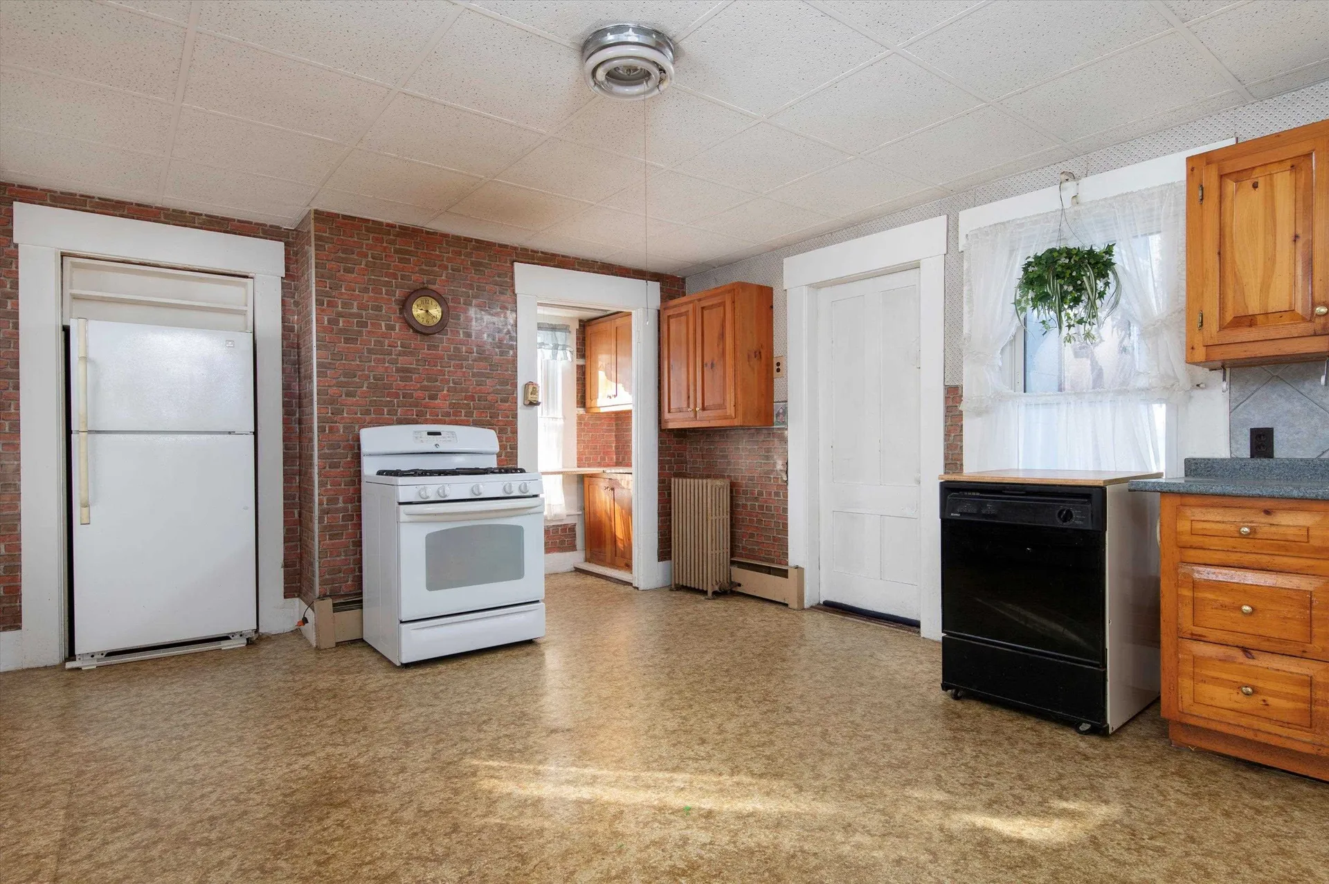 2 Pond Street Ludlow VT 05149