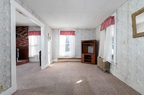 2 Pond Street Ludlow VT 05149