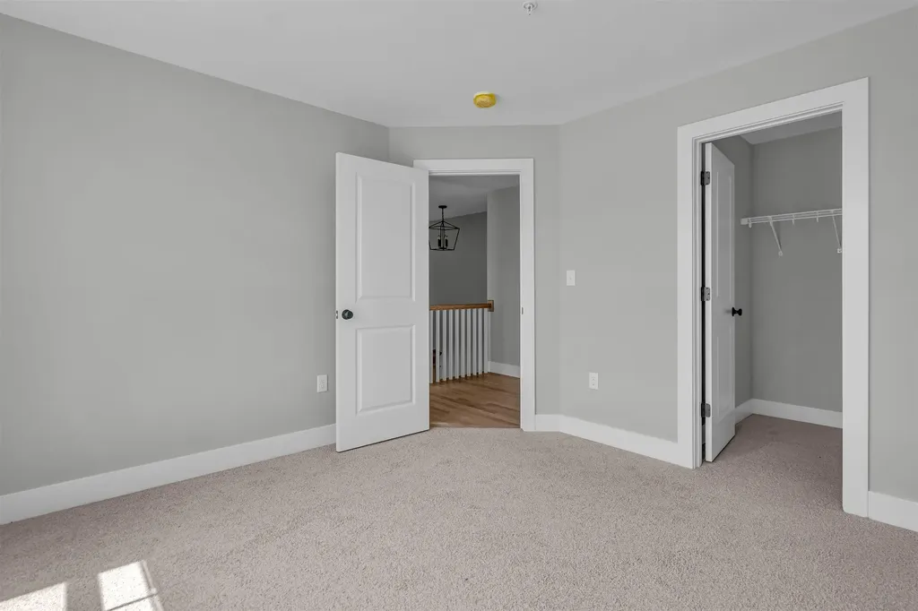 Lot 6 Robin Way Chester NH 03036