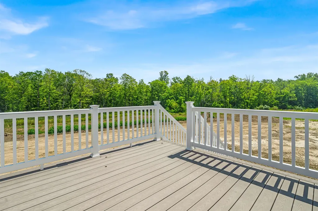 Lot 6 Robin Way Chester NH 03036