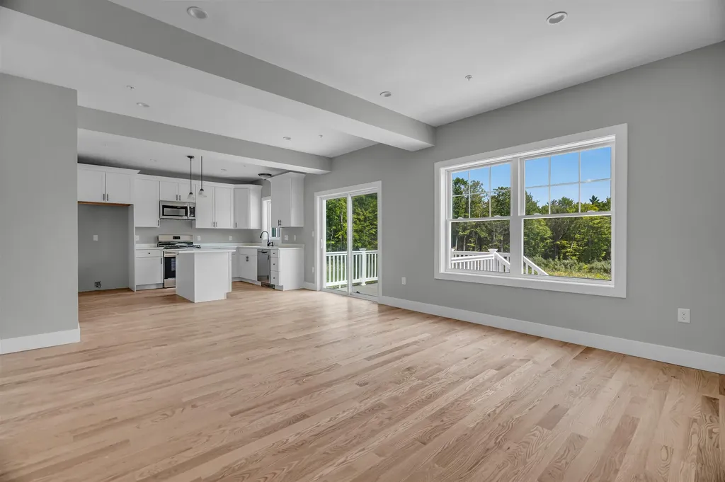 Lot 6 Robin Way Chester NH 03036