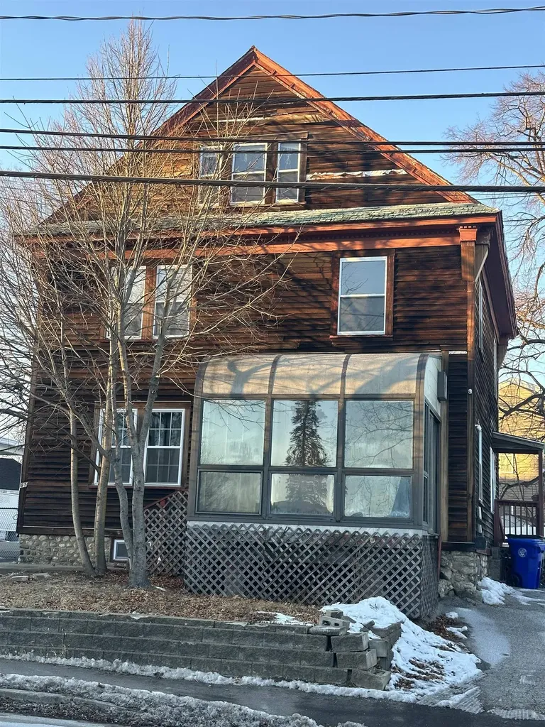 85 Milford Street Manchester NH 03102