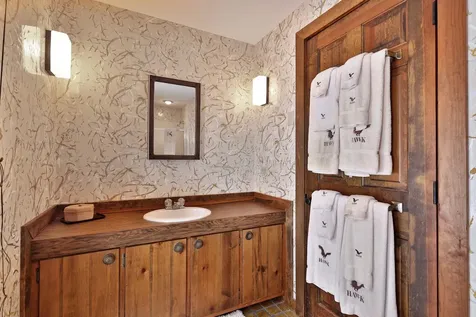 311 Hawk Spur Road Plymouth VT 05056