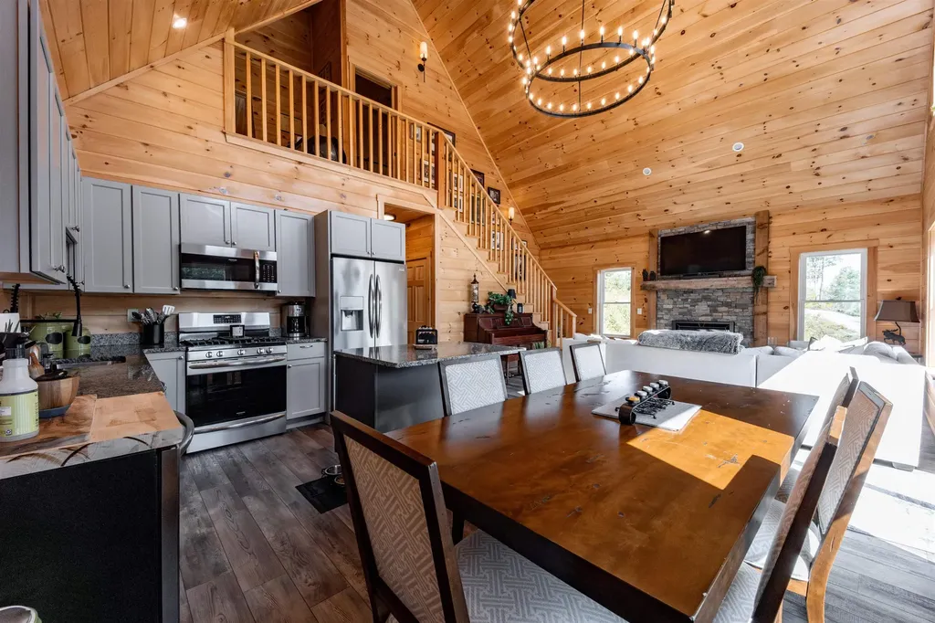 32 Horizon Drive Thornton NH 03285