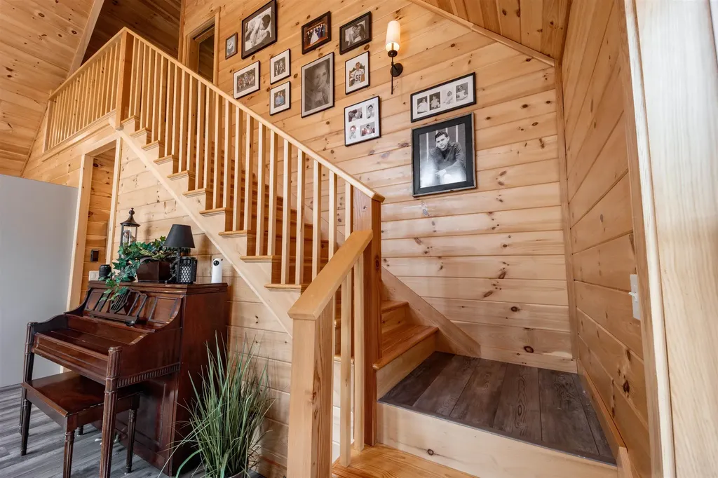 32 Horizon Drive Thornton NH 03285