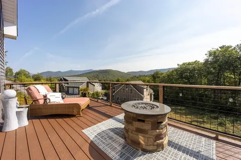 32 Horizon Drive Thornton NH 03285