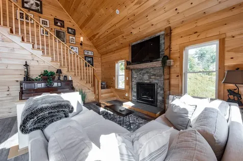 32 Horizon Drive Thornton NH 03285