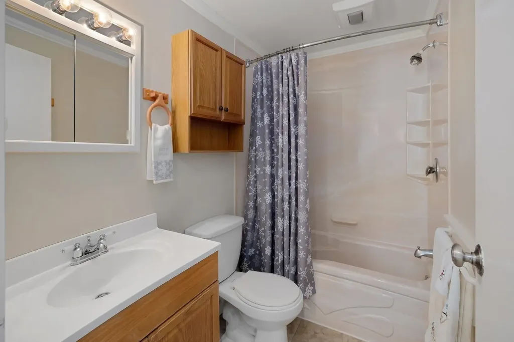 915 Nebraska Valley Road Stowe VT 05672