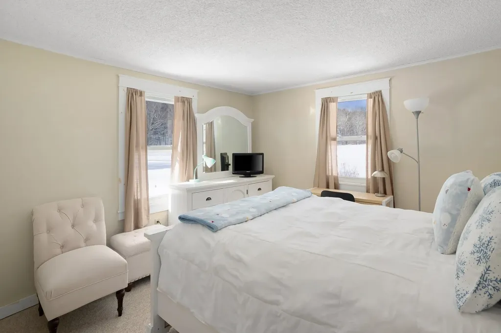 915 Nebraska Valley Road Stowe VT 05672